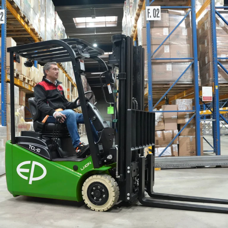 TCL- 3-Wheel Dual-drive Supercompact Counterbalance Forklift 1000 kg