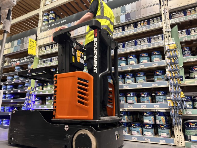 JX0 Compact vertical order picker